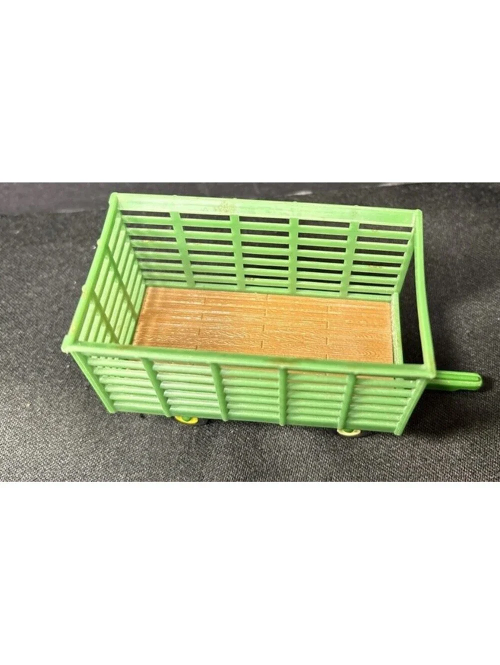 Vintage John Deere Bale Throw Wagon Die-cast Ertl Hay Wagon 1/64 Loose Great Con
